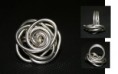 Anillo estaño con base de esmalte rosa